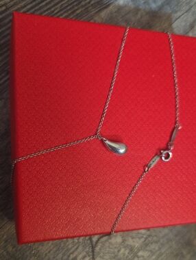Tiffany & Co Tear Drop 925 Silver Necklace